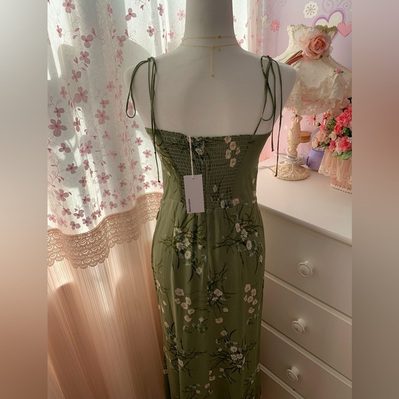 Reformation Kourtney Dress - Picture 5 of 7